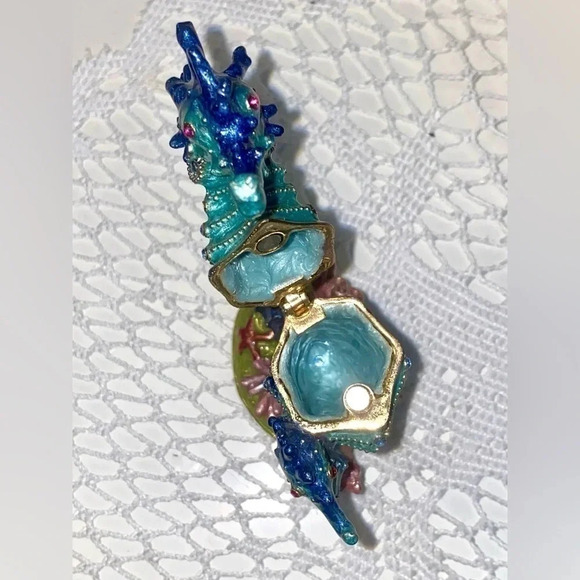 🌸Seahorse with Baby  🌸 Vintage collectible Trinket Box for a ring 💍 - Picture 7 of 10